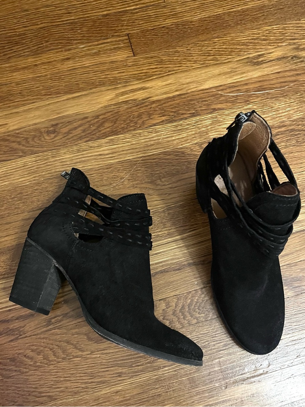 Frye 7 Naomi shootie booties black suede chunky heels pickstitch western witchy